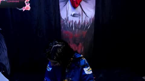 Snapshot of kylie_foxx1 chatting on September 2025 10:37:02 PM submissive demon Please help me to reach 500 thumbs up online show from September 2025 10:37:02 PM