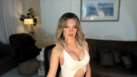 Snapshot of kylie_necor chatting on January 2025 05:28:02 PM kylie_necor online show from January 2025 05:28:02 PM