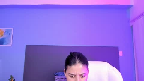 Kylie Reyes  online show from January 2025 01:45:01 AM