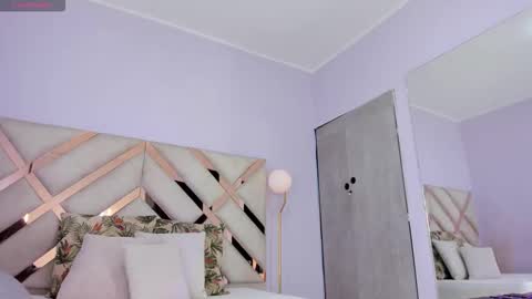 Kylie Reyes  online show from November 2025 07:25:02 PM