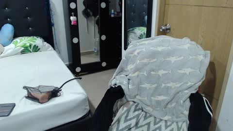 Instagram Kylie switch  followme  buy lovense here online show from January 2025 04:33:02 AM