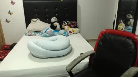 Instagram Kylie switch  followme  buy lovense here online show from October 2025 11:48:02 PM