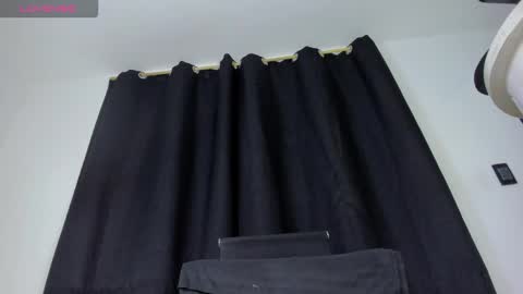 Snapshot of kylie_winx chatting on March 2026 09:03:01 AM kylie_winx online show from March 2026 09:03:01 AM