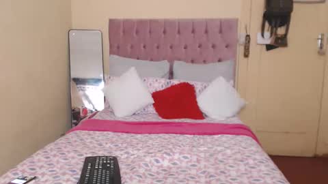 Snapshot of kyliebbc chatting on November 2025 05:54:01 AM kyliebbc online show from November 2025 05:54:01 AM