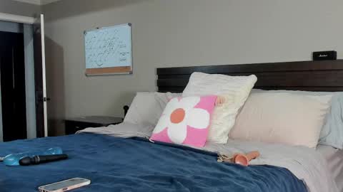 Snapshot of kyliebkillinit chatting on April 2026 04:16:01 PM Kylie online show from April 2026 04:16:01 PM