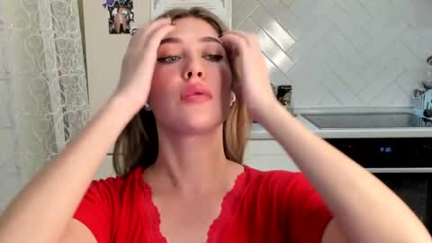 Snapshot of kylieblond chatting on March 2026 09:11:01 PM Din online show from March 2026 09:11:01 PM