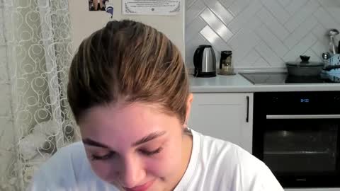 Snapshot of kylieblond chatting on March 2026 09:20:01 PM Din online show from March 2026 09:20:01 PM