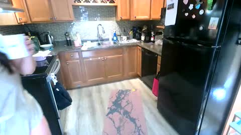 Snapshot of kylienotjenneer chatting on April 2026 06:05:02 PM kylie not jenner online show from April 2026 06:05:02 PM