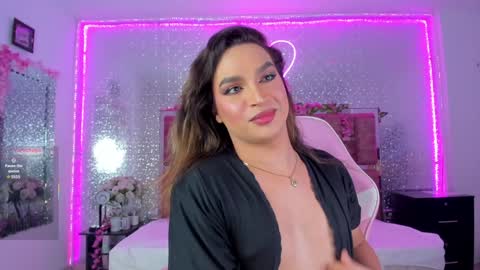 Snapshot of kylievictoria_ chatting on January 2025 05:10:01 AM Kylie online show from January 2025 05:10:01 AM