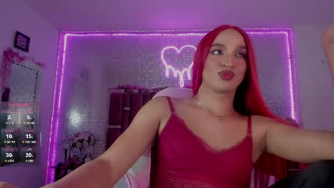 Snapshot of kylievictoria_ chatting on January 2025 04:22:02 AM Kylie online show from January 2025 04:22:02 AM