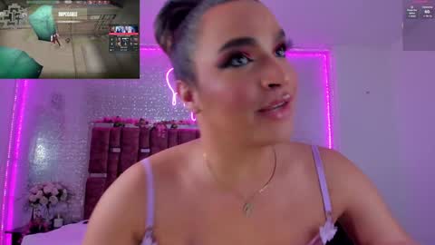 Snapshot of kylievictoria_ chatting on January 2025 05:05:02 AM Kylie online show from January 2025 05:05:02 AM