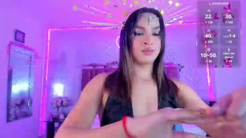 Snapshot of kylievictoria_ chatting on February 2025 05:05:02 AM Kylie online show from February 2025 05:05:02 AM