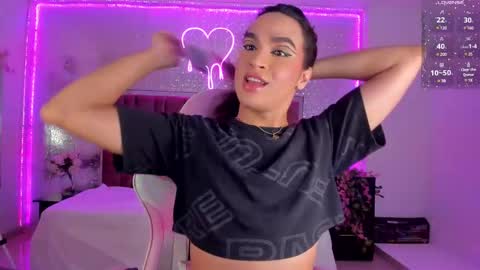 Snapshot of kylievictoria_ chatting on February 2025 05:34:01 AM Kylie online show from February 2025 05:34:01 AM