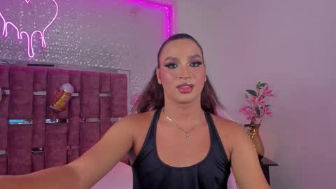 Snapshot of kylievictoria_ chatting on October 2025 04:41:02 AM Kylie online show from October 2025 04:41:02 AM