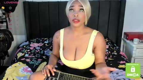 kylie white boobs online show from January 2025 08:18:02 PM