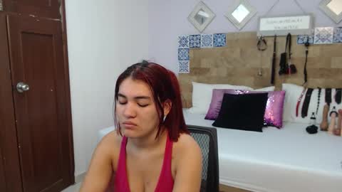 Snapshot of kyliiebaker chatting on November 2025 10:54:02 AM Kylie online show from November 2025 10:54:02 AM