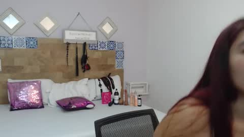 Snapshot of kyliiebaker chatting on November 2025 10:58:01 AM Kylie online show from November 2025 10:58:01 AM