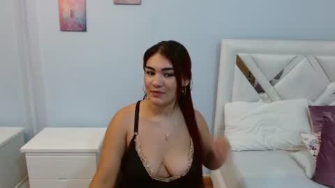 Snapshot of kyliiebaker chatting on June 2026 11:57:01 AM Kylie online show from June 2026 11:57:01 AM