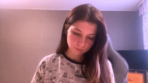 Snapshot of kymberlychimes chatting on March 2026 03:27:01 PM Kary online show from March 2026 03:27:01 PM