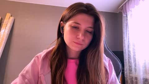 Snapshot of kymberlychimes chatting on April 2026 12:44:02 PM Kary online show from April 2026 12:44:02 PM