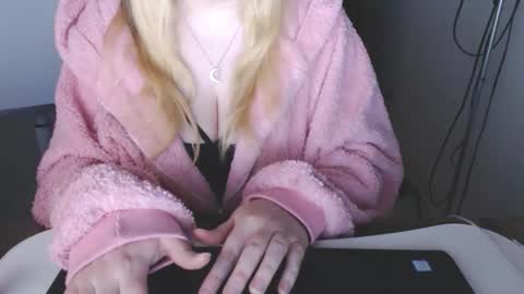 Snapshot of kymchi chatting on March 2026 11:52:04 PM Check Out My NSFW OnlyFans Link On Bio online show from March 2026 11:52:04 PM