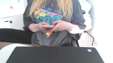 Snapshot of kymchi chatting on April 2026 09:04:02 PM Check Out My NSFW OnlyFans Link On Bio online show from April 2026 09:04:02 PM
