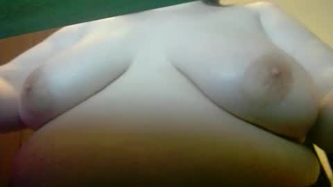 kyrradavis online show from October 2025 07:57:02 PM