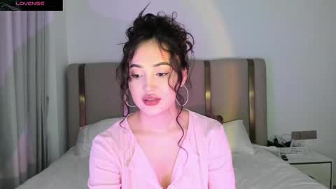 Snapshot of l1lpamp chatting on September 2025 05:05:02 PM Pampy online show from September 2025 05:05:02 PM