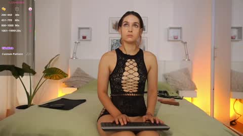 Viktoria White  online show from July 2026 07:06:02 AM