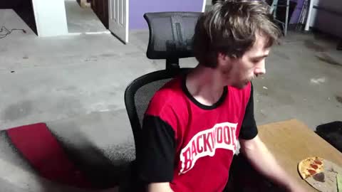 Snapshot of l1v1nth3dr3am chatting on March 2026 05:22:01 AM l1v1nth3dr3am online show from March 2026 05:22:01 AM