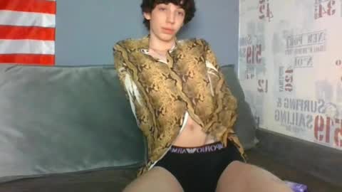 Snapshot of l8199 chatting on March 2026 06:01:01 PM liam online show from March 2026 06:01:01 PM