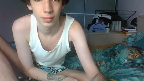 Snapshot of l8199 chatting on May 2026 05:20:01 PM liam online show from May 2026 05:20:01 PM