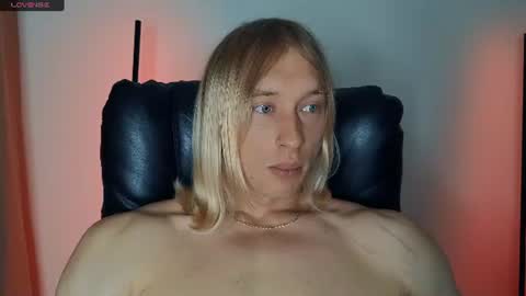 Snapshot of l_adonis_l chatting on June 2026 07:19:01 AM Adonis online show from June 2026 07:19:01 AM