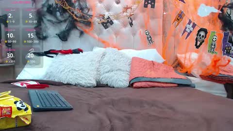 la crespa x online show from October 2025 12:16:02 PM