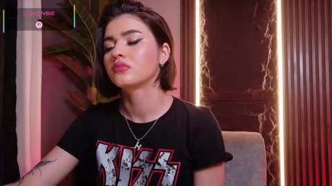 Snapshot of la_diabla_111_ chatting on October 2025 11:56:02 AM Karime online show from October 2025 11:56:02 AM