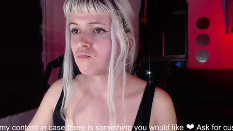 Snapshot of la_femme_fatale_ chatting on February 2025 12:31:02 AM Hanna FREE ONLYFANS  online show from February 2025 12:31:02 AM