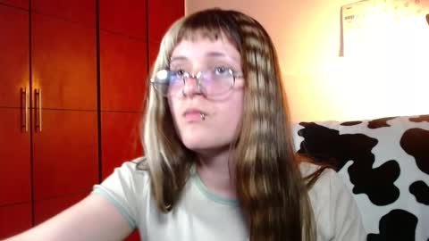 Snapshot of la_femme_fatale_ chatting on September 2025 10:47:01 PM Hanna FREE ONLYFANS  online show from September 2025 10:47:01 PM