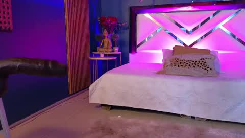 Cris  online show from March 2026 11:39:02 AM