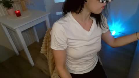 Snapshot of laady_lea chatting on May 2026 07:48:01 AM Lady Pearl online show from May 2026 07:48:01 AM