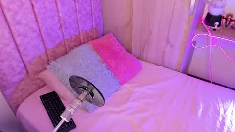 Snapshot of laana_foxx chatting on July 2026 10:34:02 PM lana foxx Model independient online show from July 2026 10:34:02 PM