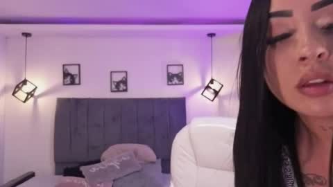 Snapshot of laara_croft chatting on March 2026 09:53:01 PM L A R A online show from March 2026 09:53:01 PM