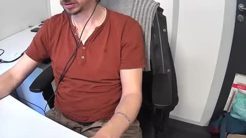 labelette007 online show from March 2025 04:46:02 PM