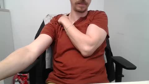 Snapshot of labelette007 chatting on April 2026 12:05:02 PM labelette007 online show from April 2026 12:05:02 PM