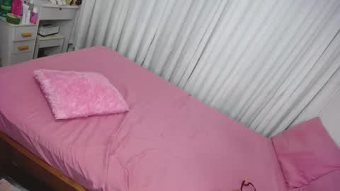 Snapshot of labonita_carla chatting on February 2025 02:18:01 AM CARLA online show from February 2025 02:18:01 AM