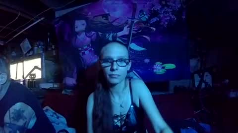 Snapshot of lacedinleather chatting on July 2026 07:11:02 AM LacedInLeather online show from July 2026 07:11:02 AM