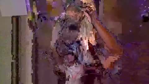 laceieizlaced online show from April 2026 10:09:02 PM