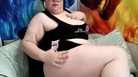 Snapshot of lacy_deville chatting on April 2026 04:01:01 PM lacy_deville online show from April 2026 04:01:01 PM