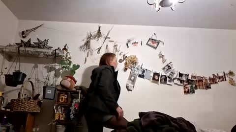 Snapshot of lacybell chatting on March 2026 09:20:01 AM lacybell online show from March 2026 09:20:01 AM