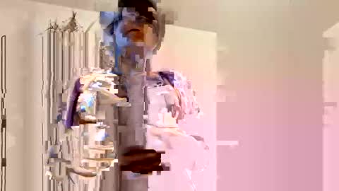 Snapshot of lacybell chatting on May 2026 01:43:02 AM lacybell online show from May 2026 01:43:02 AM