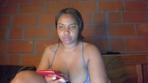 Akyra  online show from December 2024 05:28:02 AM